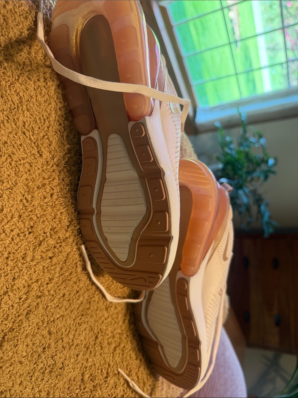 Nike Air Women's Sneakers in Blush Pink with Peach Air Unit Size 8 - Picture 5 of 9